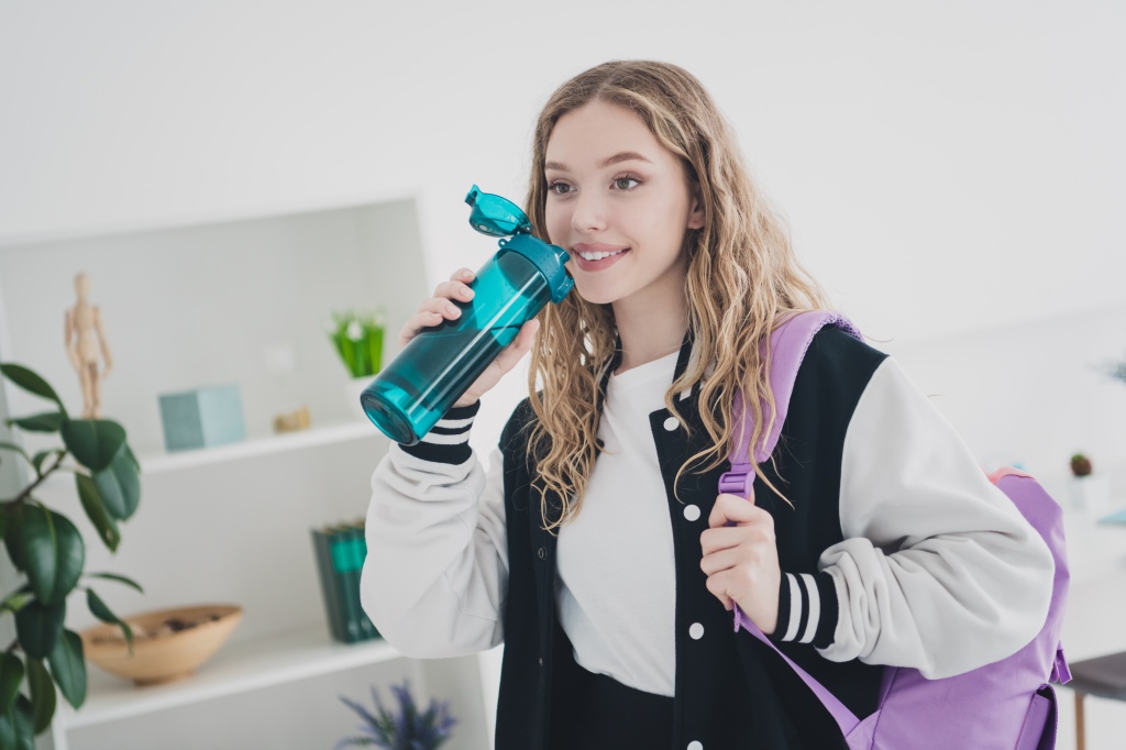 Наше тело – наш храм. Вода – источник жизни. Берегите свое тело – пейте достаточное количество воды Вода – источник жизни