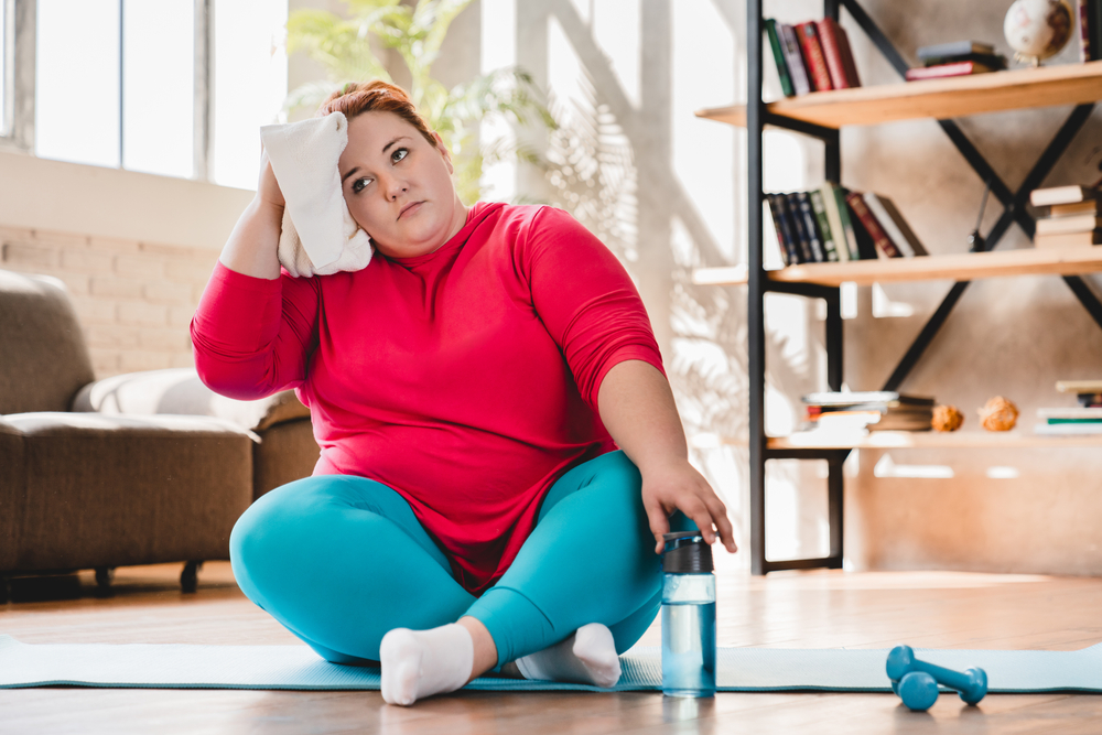 Лишний вес может возникать из-за неправильного питания или образа жизни, но виной ему могут быть и психологические причины Психосоматические причины лишнего веса