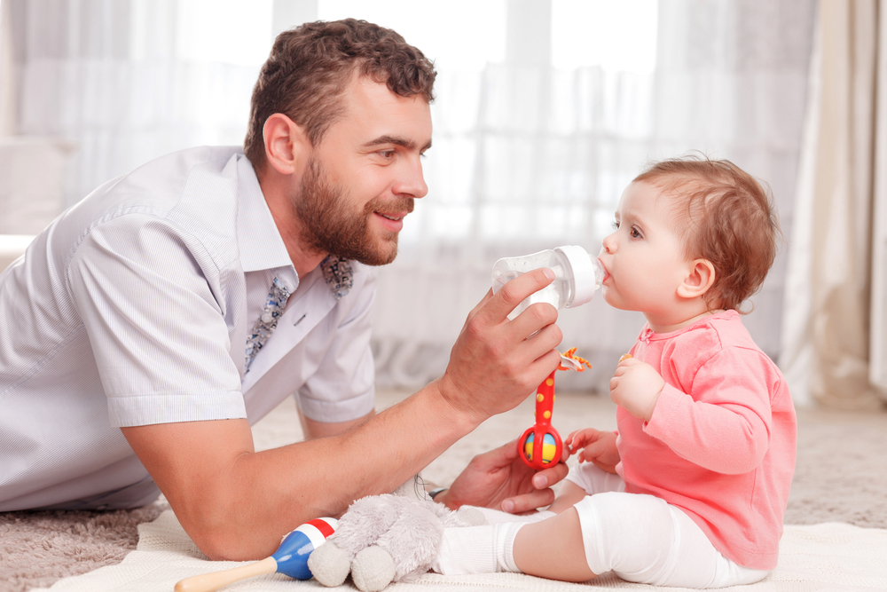 Напиток на основе аптечной ромашки может быть применим для детей раннего возраста Как давать малышу аптечную ромашку?