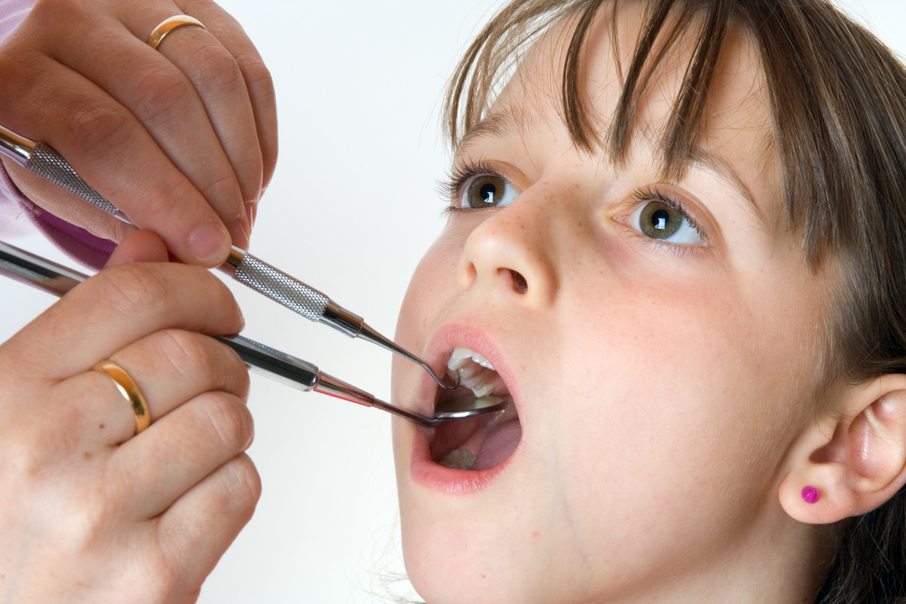 Основой здоровой улыбки является своевременная чистка зубов два раза в день Правила гигиены