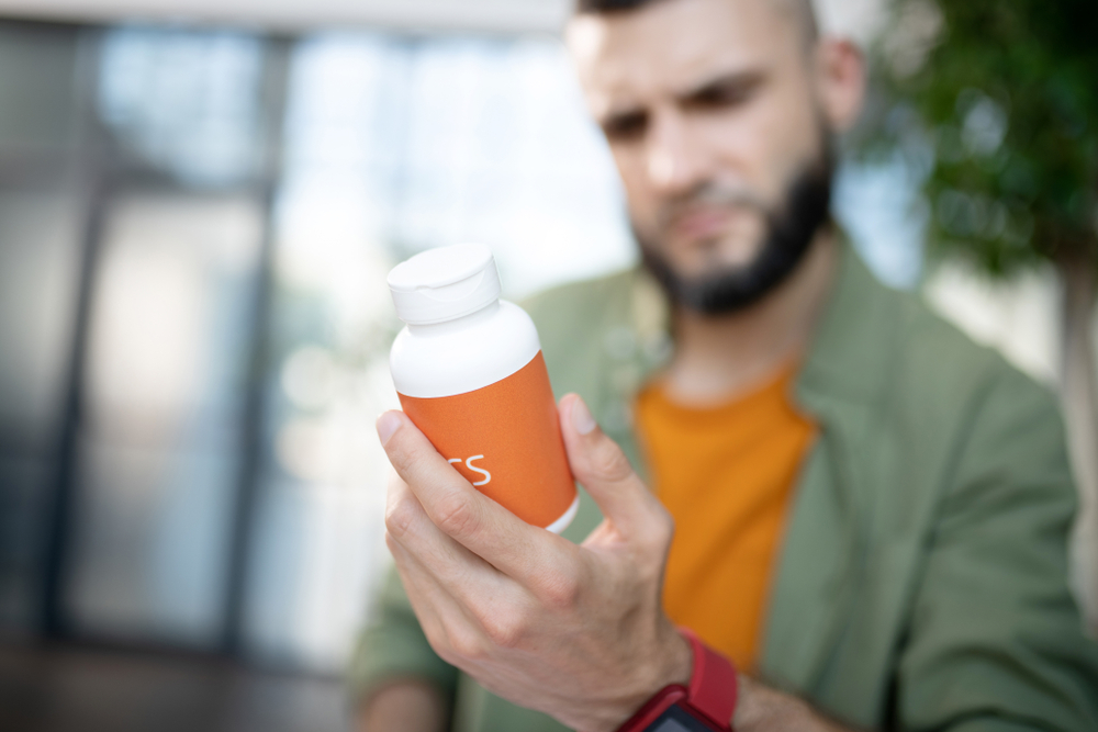 Препарат помогает поддерживать психическое и эмоциональное состояние в норме. Он снижает напряжение, тревожность и повышает интеллектуальные способности Аминоуксусная кислота