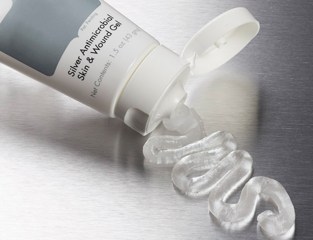 На основе карбомеров создают гели. Благодаря этому свойству, они широко применяются в косметике Косметологические свойства