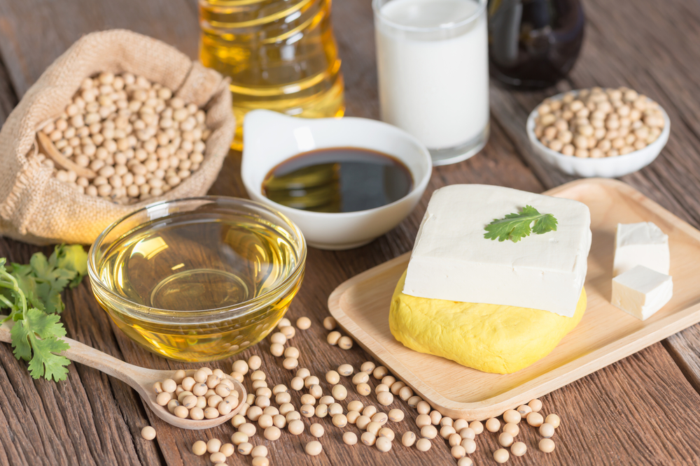 На современном рынке существует множество продуктов из сои. Они вкусны и питательны, недорого стоят Продукты из сои