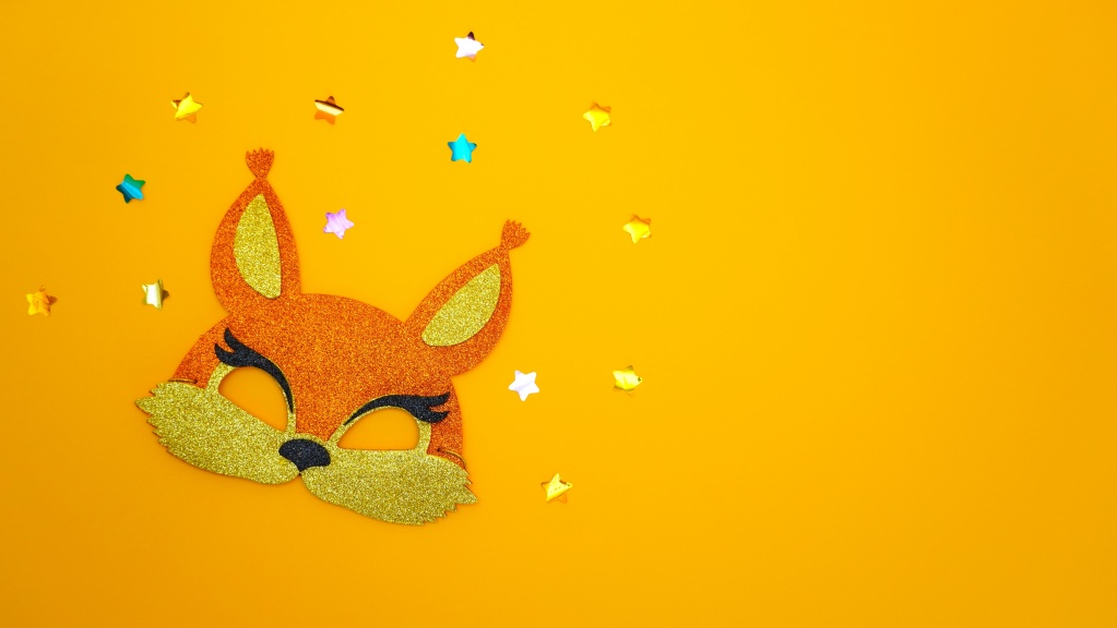 Можно создать креативную маску, которая будет выделяться среди прочих Креативный вариант