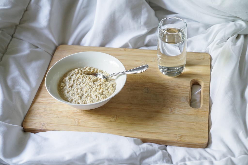 Овсянка на воде — полезная пища, соответствующая принципам здорового питания Овсянка на воде