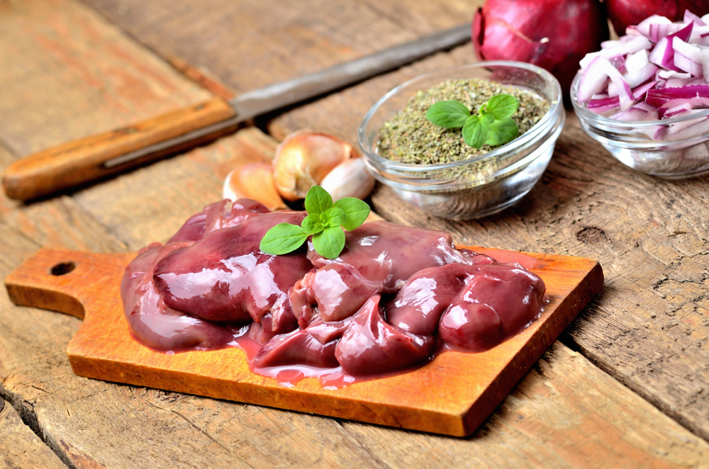 Калорийность печени сильно зависит от вида животного, которому орган принадлежал В печень калории добавляет и способ приготовления