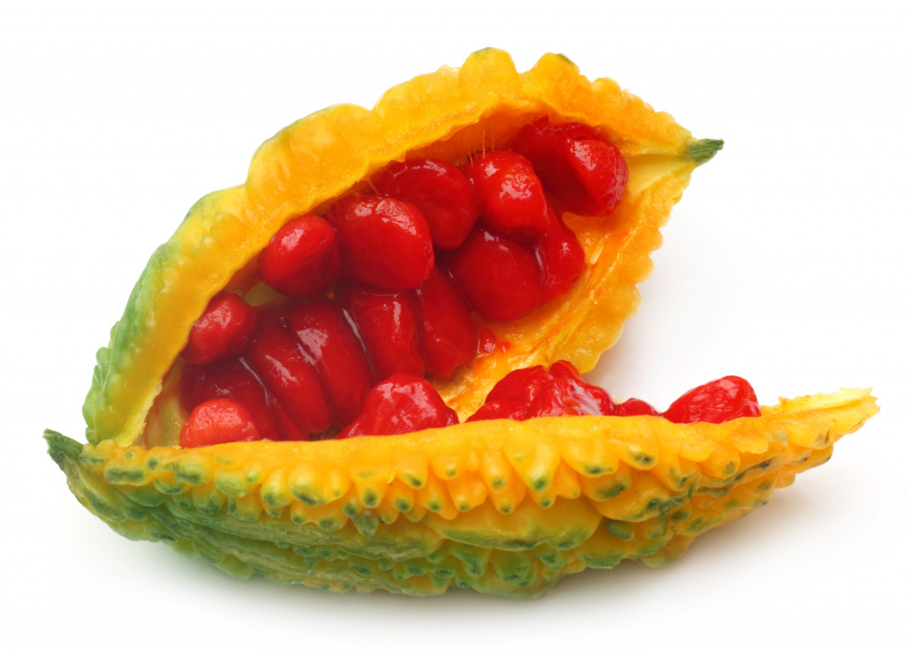 В семенах момордики большая концентрация таких фенольных соединений, как катехин, лютеин, ликопин, вицин, момордикозиды Момордика