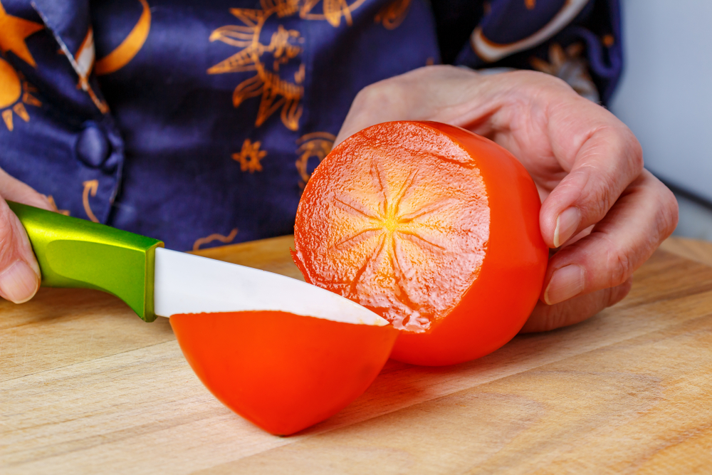 В хурме много витаминов, клетчатки, минералов Хурма