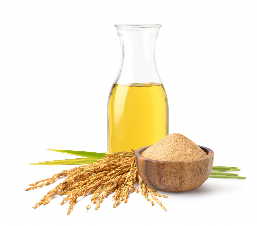 Рисовое масло применяют для профилактики инфарктов и инсультов, ишемической болезни сердца, атеросклероза. Рисовое масло