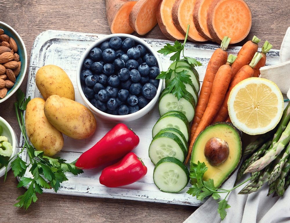 Алкалиновая диета представляет собой сбалансированную систему питания, суть которой состоит в составлении правильных пропорций приема определенных групп продуктов Алкалиновая диета