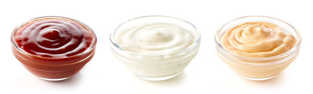 Майонез и кетчуп делают любые блюда вкуснее, но вредны для организма Магазинные соусы