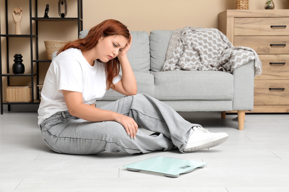 Врач дает советы по поводу продуктов, которые не способствуют набору лишнего веса, но обеспечивают насыщение и хорошее самочувствие врач-диетолог