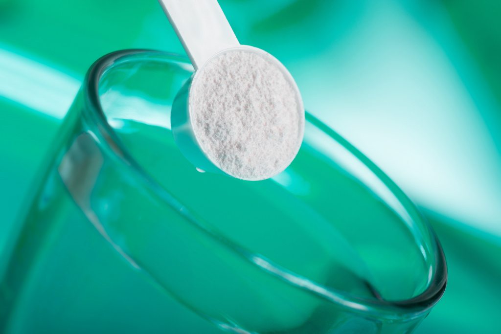 Дополнительный прием аланина увеличивает общую выносливость, повышает работоспособность. Некоторые данные показывают замедление возрастной атрофии мышц у пожилых людей. Аланин