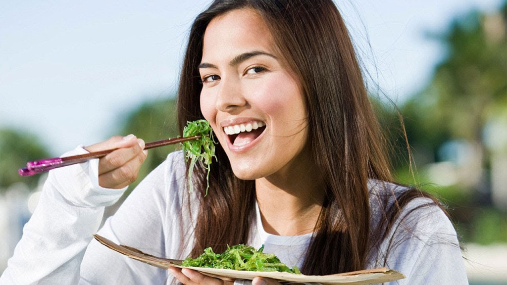 Употребление ламинарии помогает бороться со стрессом, плохим настроением, хронической усталостью Употребление ламинарии