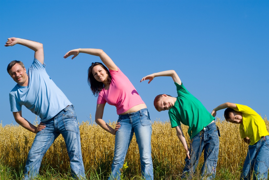 Ребенку нужно с малых лет прививать любовь к физической культуре и здоровому образу жизни Зачем утренняя зарядка школьникам?
