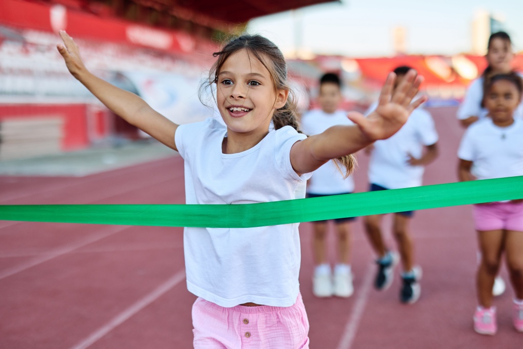 Лучшая мотивация на спорт — стремление порадовать маму и папу. Родители же должны поддерживать ребенка Поддержка