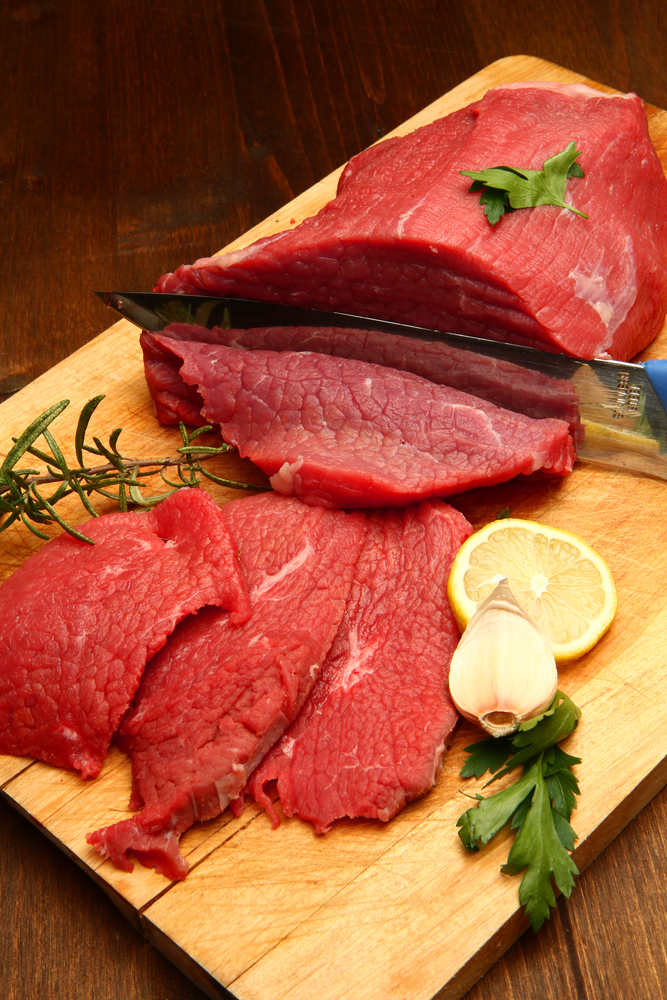 Для похудения подойдут нежирные сорта говядины Продукты, разрешенные на ночь после нагрузок