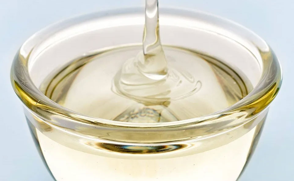 Калорийность патоки сильно зависит от количества присутствующей в ней глюкозы. Усредненное значение составляет 400 ккал/100 г. Крахмальную патоку можно употреблять в пищу в чистом виде, как обычный сахар. Калорийность патоки сильно зависит от количества присутствующей в ней глюкозы