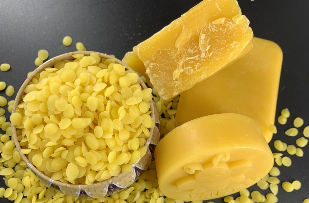 Для домашнего использования желательно брать очищенный материал Как готовить домашнюю косметику на восковой основе?