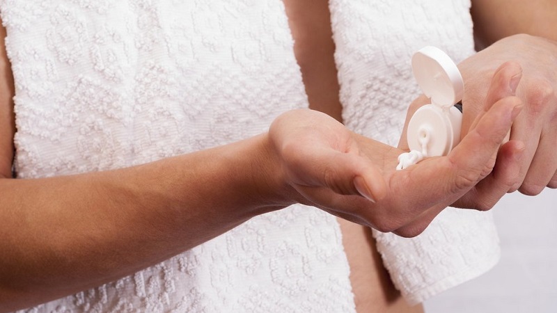 Одним из средств, помогающих смягчить кожу, является бальзам после бритья бальзам после бритья