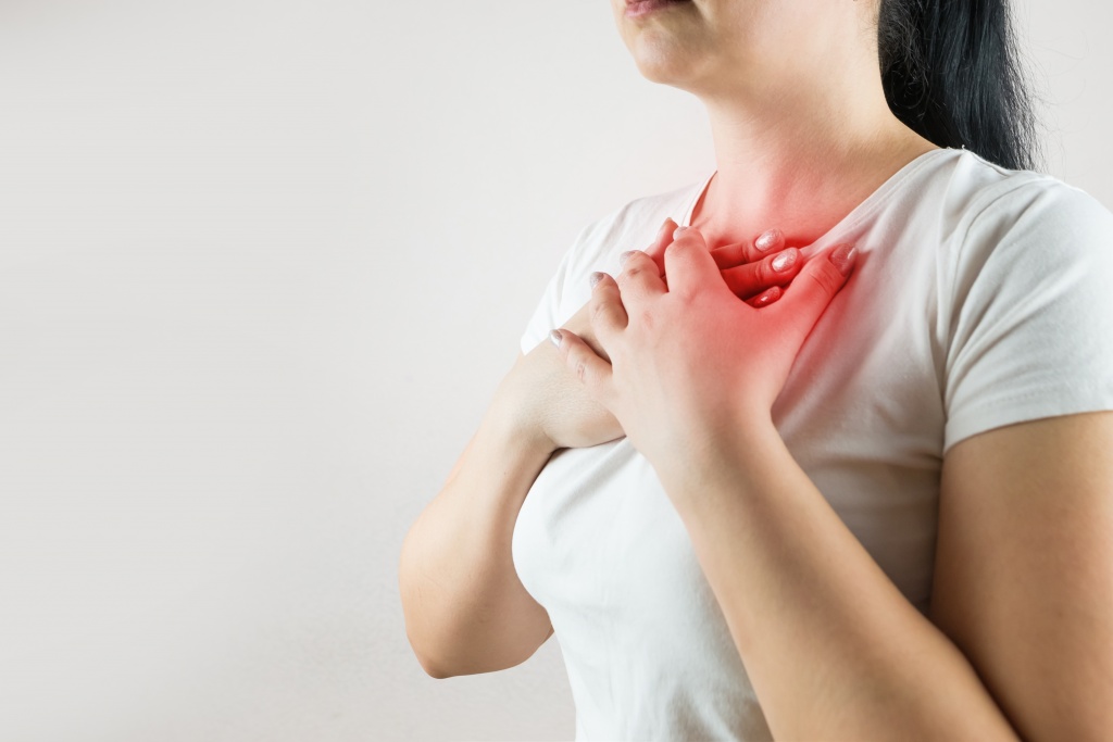 При изжоге помогает питье молока Первая помощь при изжоге