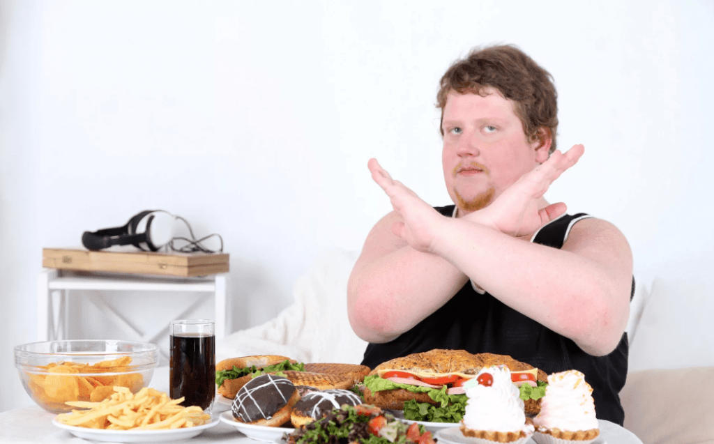 Стоит отказаться от жирной пищи в пользу здорового сердца От какой еды стоит отказаться в пользу здорового сердца?