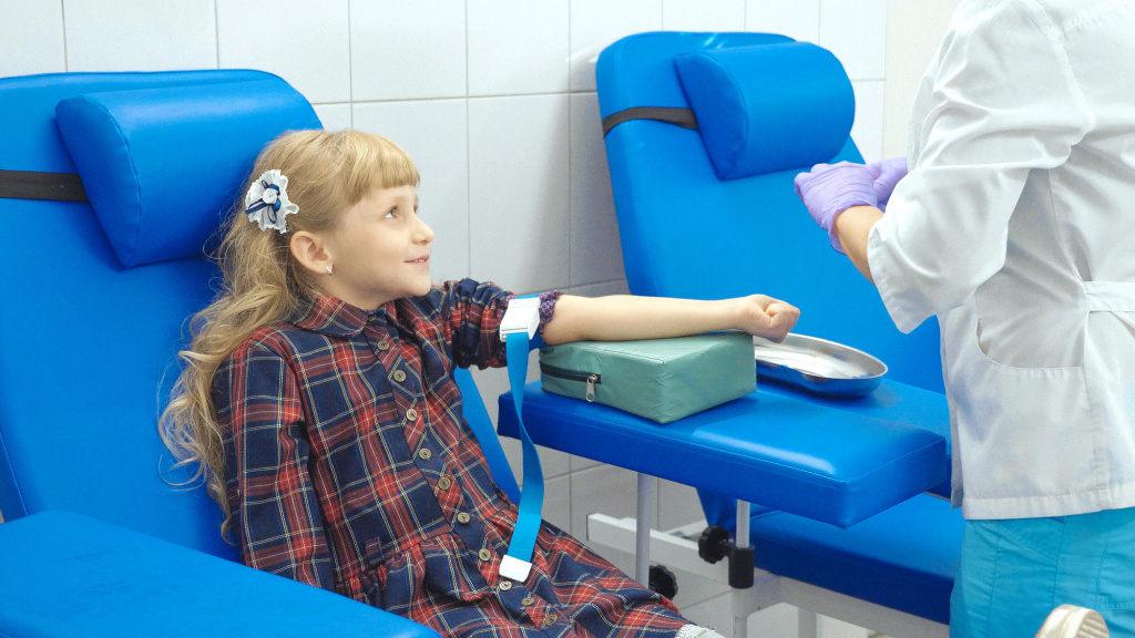 Для проведения анализа врачу потребуется забрать кровь из вены Кровь сдается с утра натощак