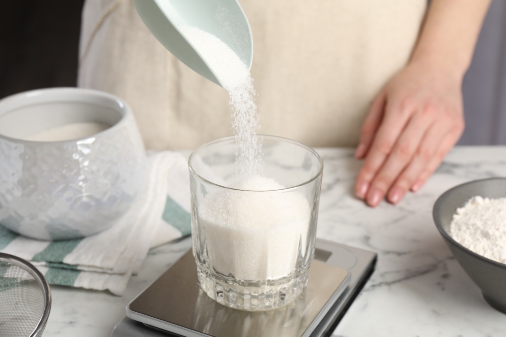 Стоит начать привыкать есть полезные сладости Для поддержания здоровья вовсе не обязательно полностью отказываться от сахара