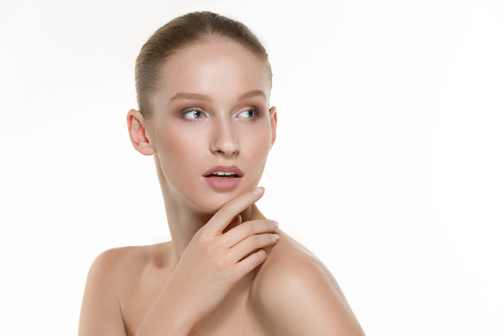 Натуральные масла при их правильном использовании способны заменить половину косметических средств для увлажнения и очищения Натуральные масла с успехом выполняют многие полезные функции для кожи лица