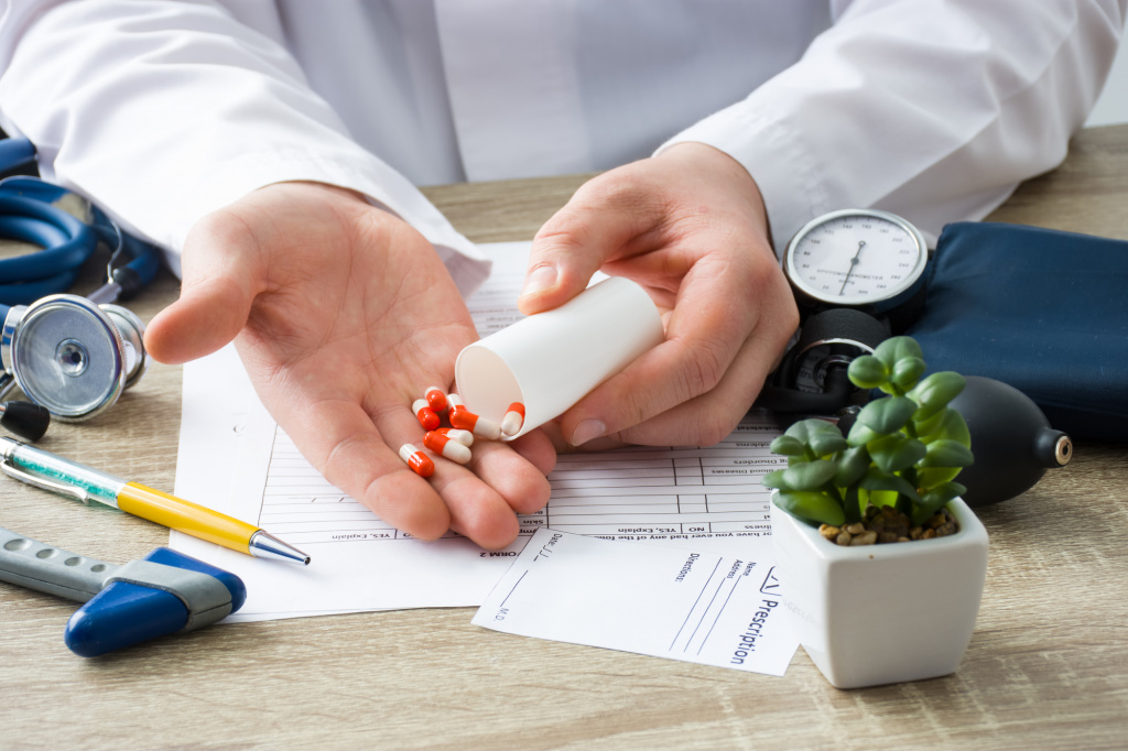 Традиционно фолиевую кислоту предлагают в составе витаминных комплексов Суточная норма и сочетаемость витаминов с фолиевой кислотой