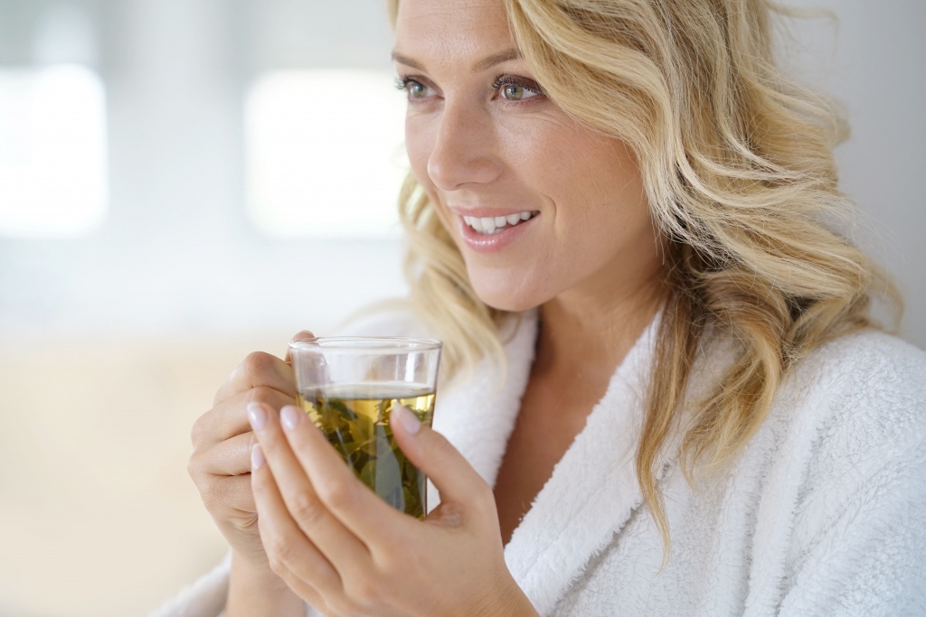 Фруктовый чай является полезным и вкусным напитком Фруктовый чай