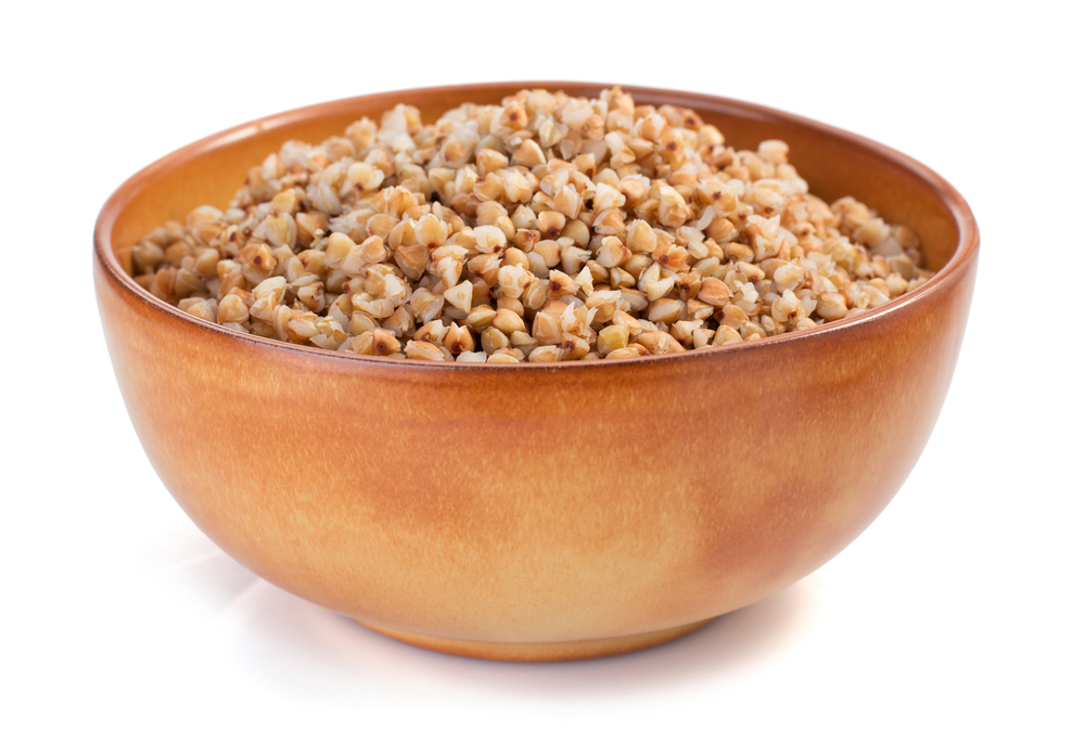 Если нет желания употреблять животный белок, можно обратить внимание на гречку гречка