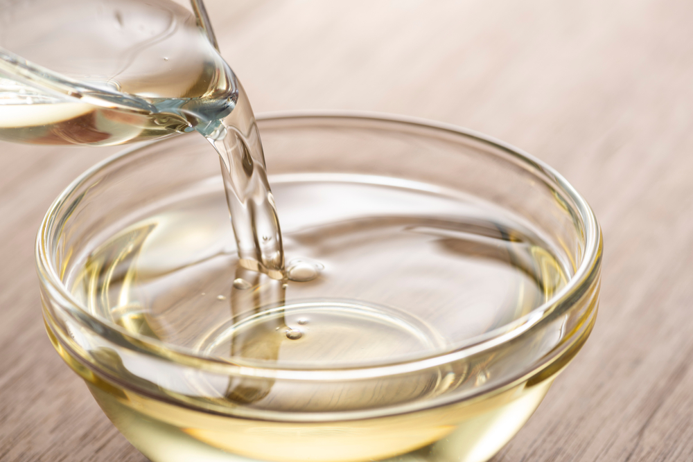 Калорийность патоки сильно зависит от количества присутствующей в ней глюкозы. Усредненное значение составляет 400 ккал/100 г. Крахмальную патоку можно употреблять в пищу в чистом виде, как обычный сахар. Калорийность патоки сильно зависит от количества присутствующей в ней глюкозы