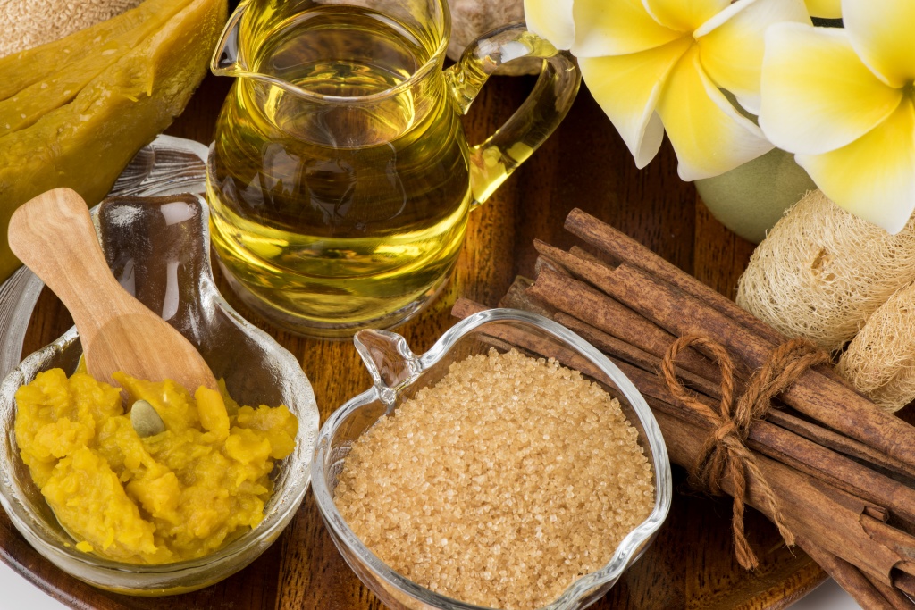 Домашние смеси, которые чистят лицо, представлены в огромном ассортименте Важно помнить, что не стоит слишком часто пользоваться такими смесями