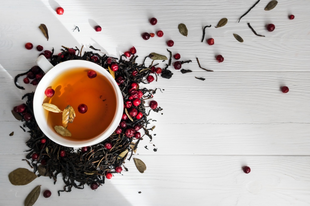 Масла мяты способны благотворно повлиять на пищеварительную систему и очистить организм Лист мяты