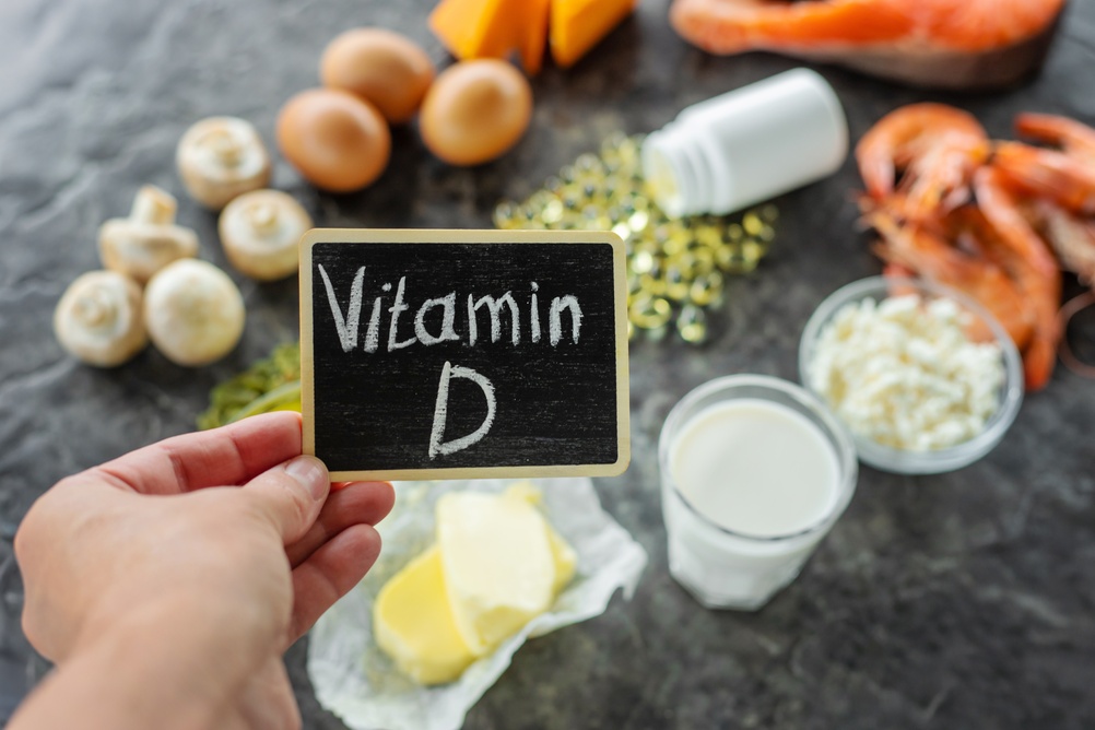 Витамин Д представляет из себя жирорастворимое вещество, которое успешно всасывается в тонком кишечнике человека Витамин Д