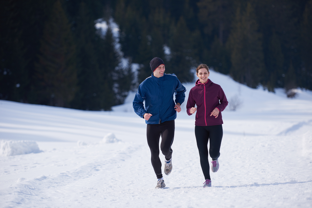 Если человек тренируется на улице, то лучше заранее продумать места для упражнений, выбрать маршрут Можно ли бегать каждый день для похудения?