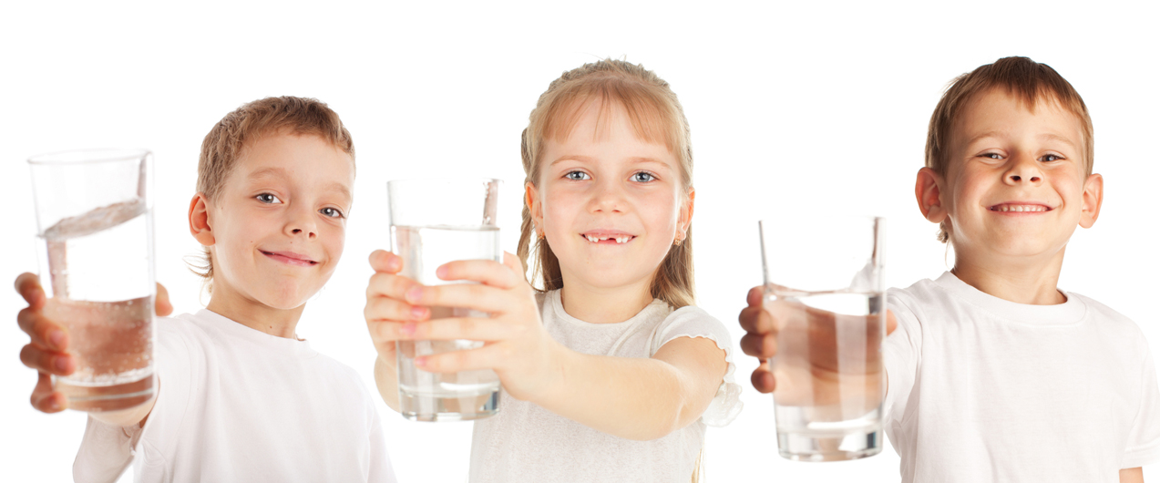 Сколько воды нужно пить маленьким детям