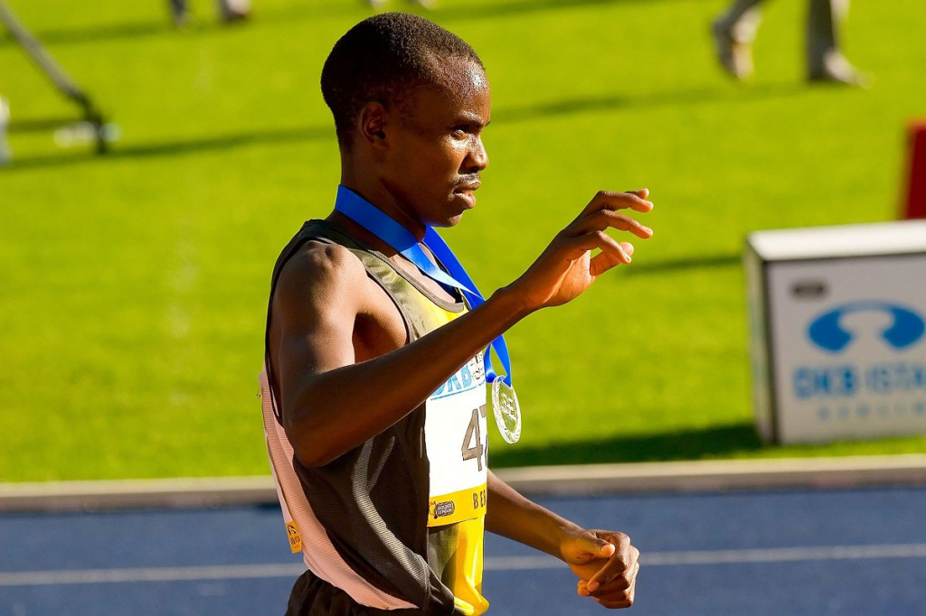 «Мужской» мировой рекорд принадлежит кенийцу Даниэлю Комену