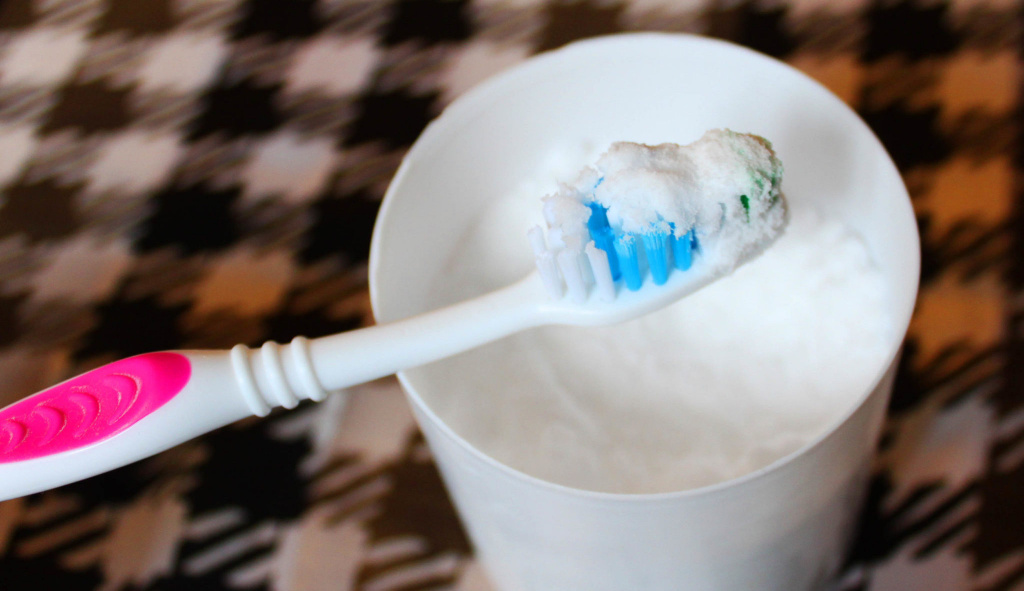 Как отбелить зубы содой: ТОП 8 советов правильной чистки