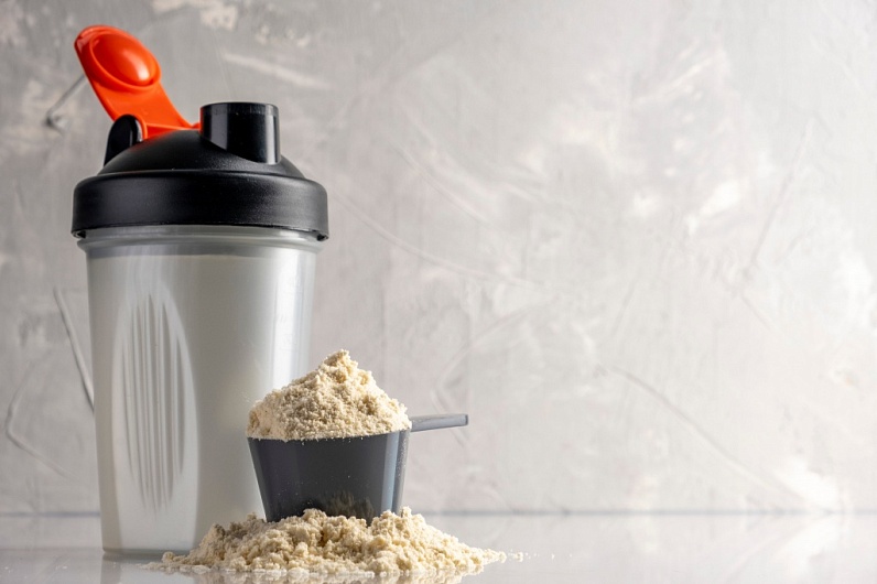Как правильно делать протеиновый коктейль в шейкере?