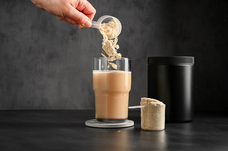 Питье протеина без тренировок