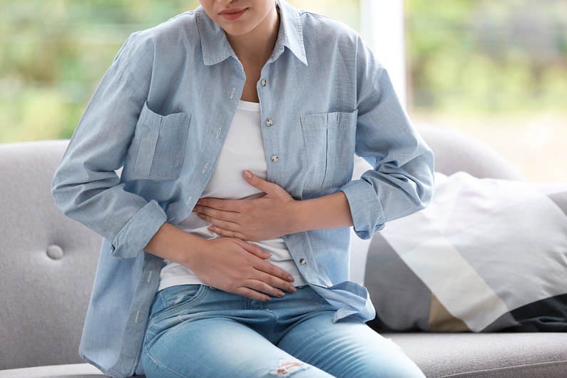 Как болит поджелудочная железа, симптомы у женщин