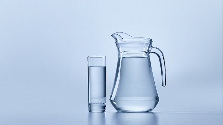 Какую воду пить: холодную, горячую или теплую?