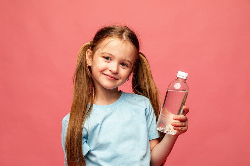 Сколько должен пить воды ребенок?