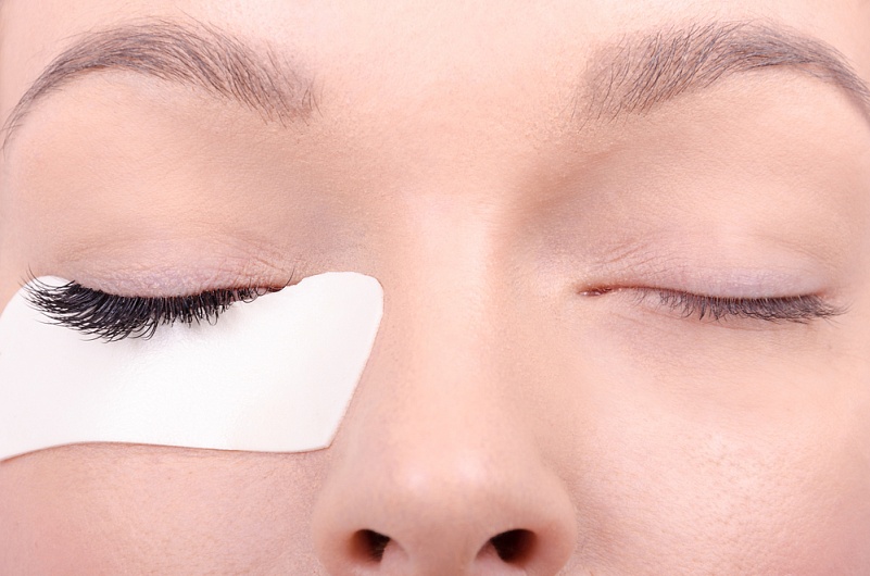 Как смыть макияж без мицеллярной воды?