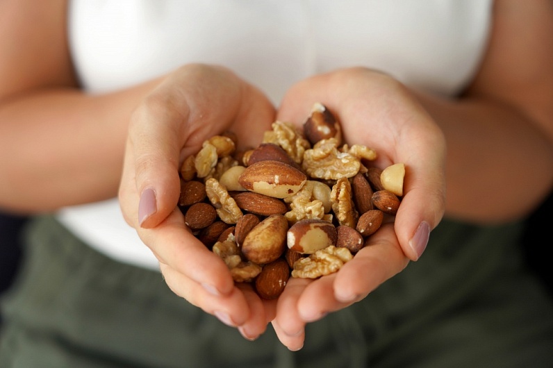 Сколько белка содержат орехи