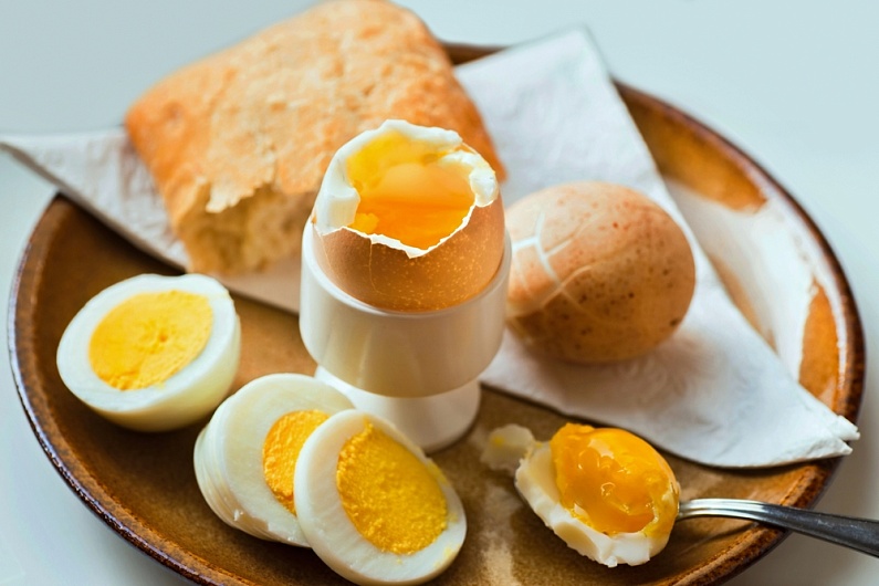 Сколько калорий в яйце