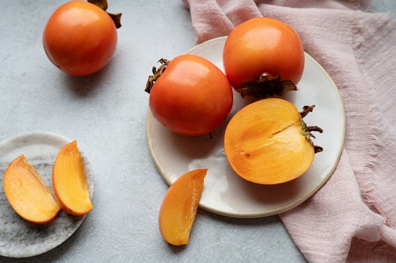 Сколько калорий в хурме