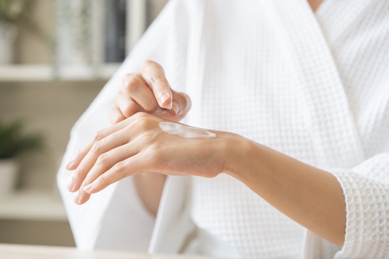 Как увлажнить кожу рук?